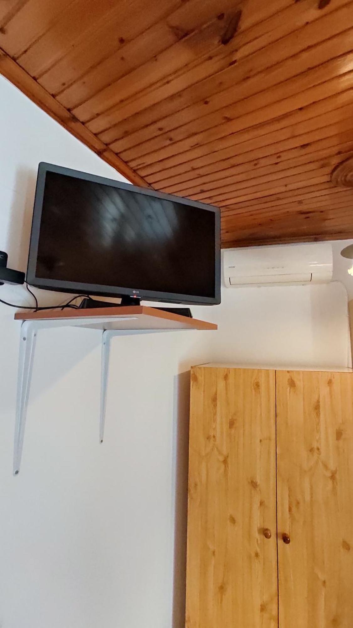 Angelos Rooms Mytilene Exterior photo