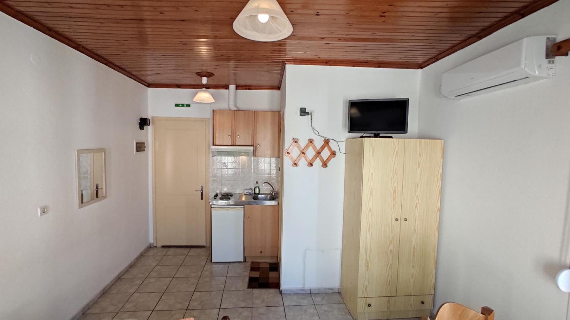 Angelos Rooms Mytilene Exterior photo