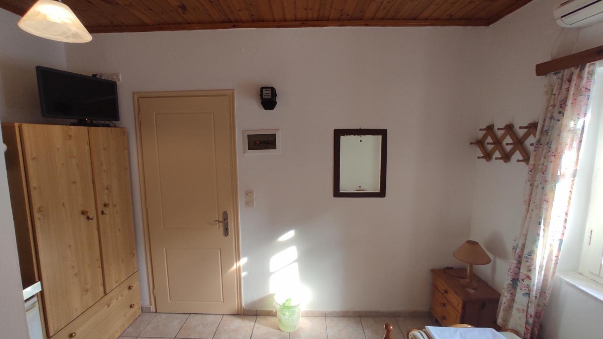 Angelos Rooms Mytilene Exterior photo